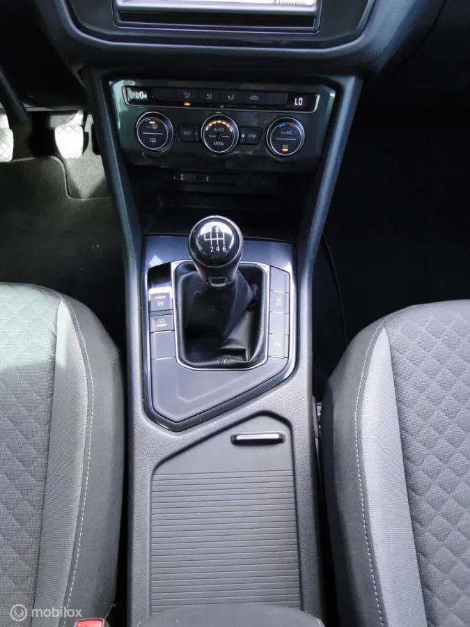 1.4 TSI , benzine, schakel, 111.413 km