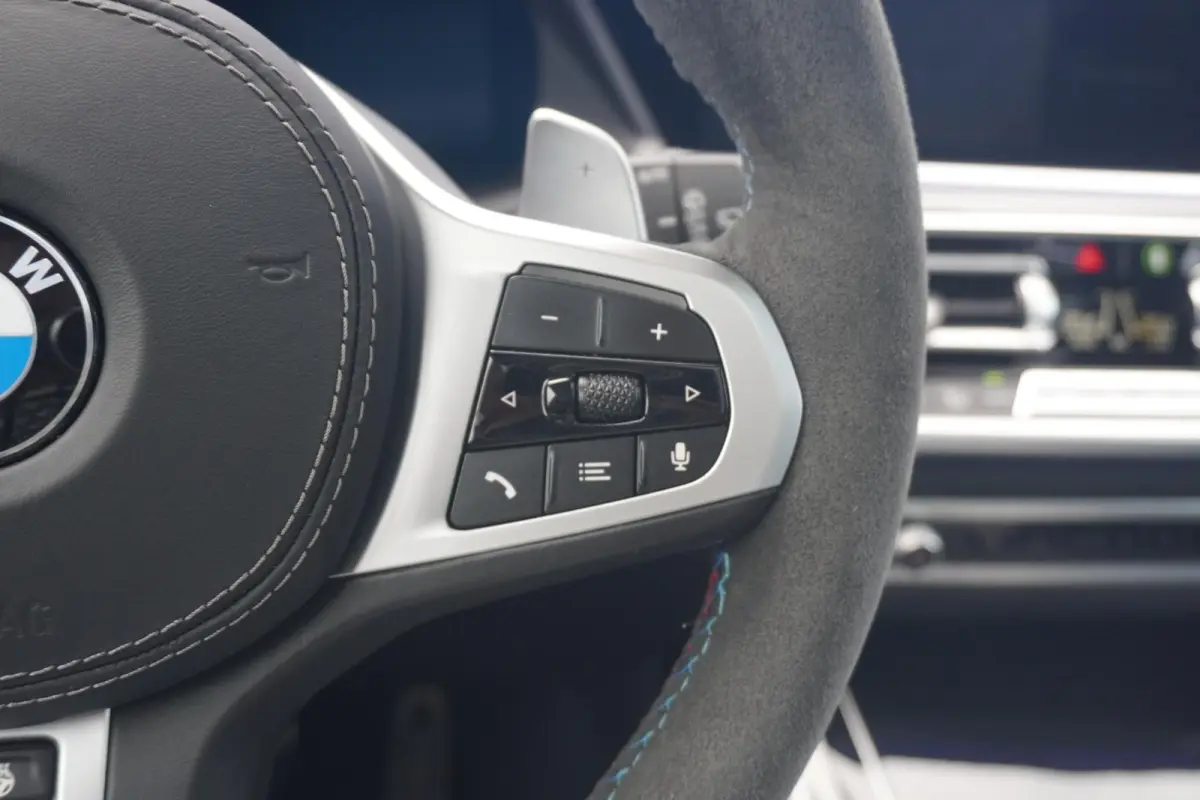 xDrive40i | M Sportpakket | Panoramadak Sky Lounge | Bowers & Wilkins | Driving Assistant Professional | Trekhaak | 6 zitplaatsen