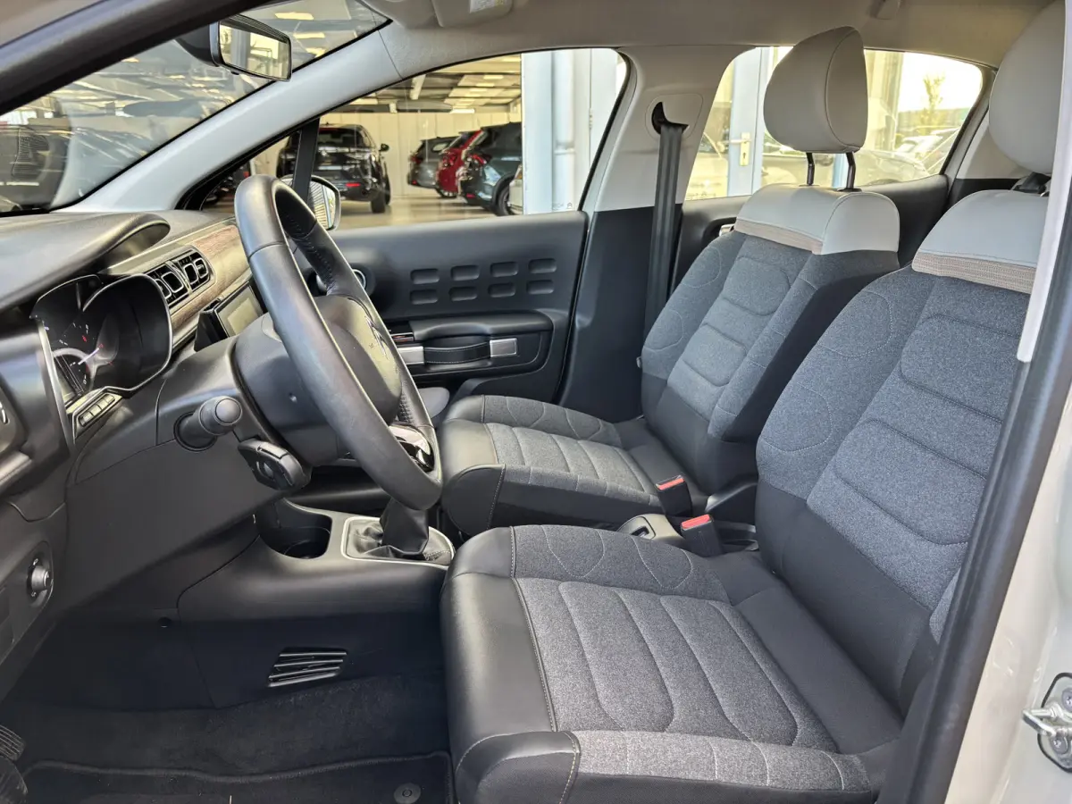 1.2 PureTech Business | Apple/Android CarPlay