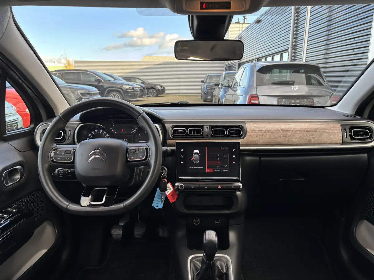 1.2 PureTech Business | Apple/Android CarPlay