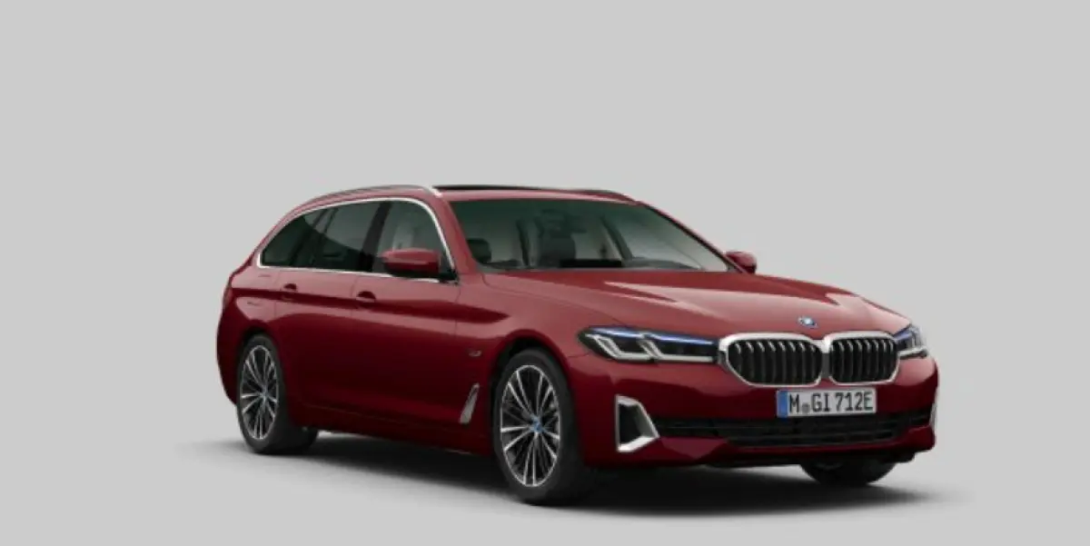 530e Luxury Line - Trekhaak - Panoramadak - Head up - Comfort Access - Getinte Ruiten - Parking/Driving Assistant - Hifi - Elektrisch verwarmde voorstoelen - Sportstoelen - M Sportstuurwiel 