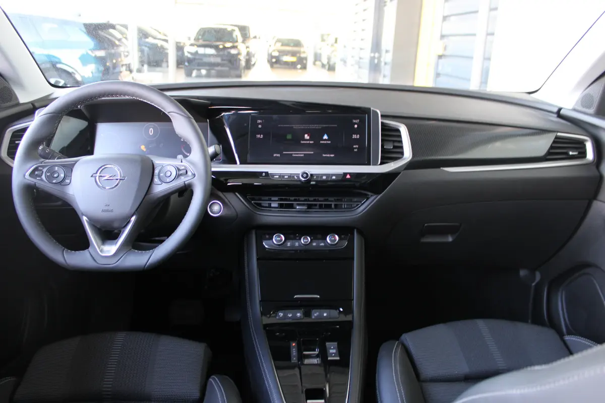 1.6 Turbo Plug-In Hybrid Business Elegance | Elektrische kofferklep | Matrix koplampen | Lane assist met correctie | ACC |