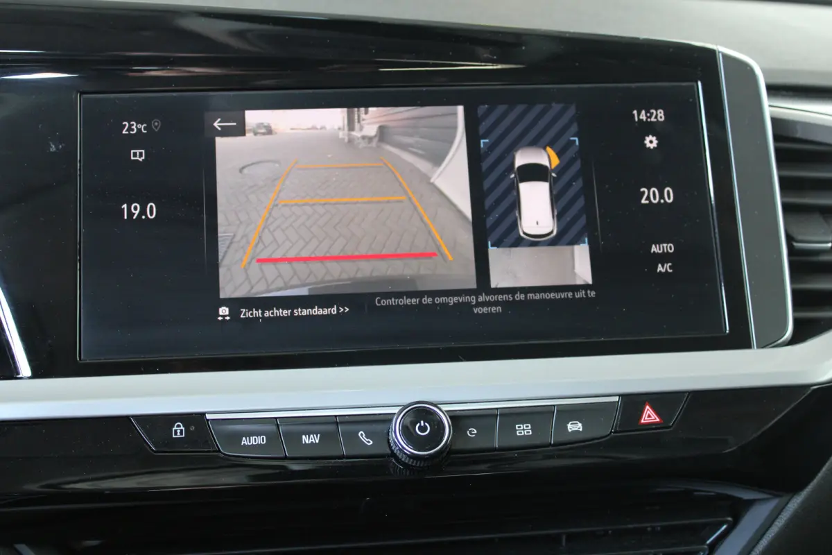 1.6 Turbo Plug-In Hybrid Business Elegance | Elektrische kofferklep | Matrix koplampen | Lane assist met correctie | ACC |