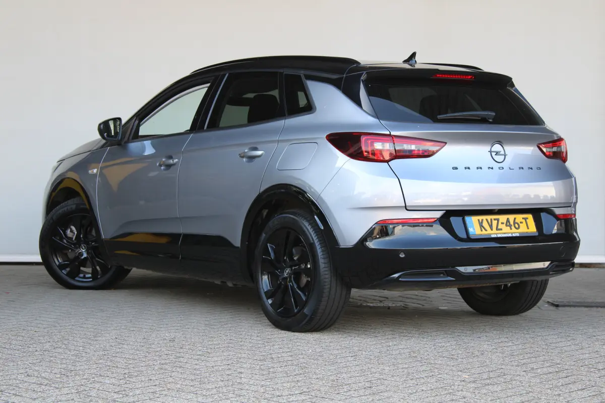 1.6 Turbo Plug-In Hybrid Business Elegance | Elektrische kofferklep | Matrix koplampen | Lane assist met correctie | ACC |