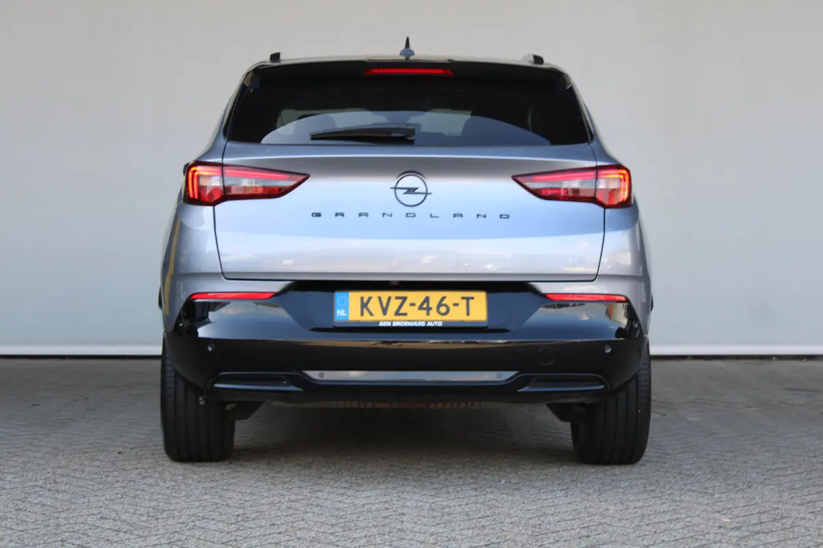 1.6 Turbo Plug-In Hybrid Business Elegance | Elektrische kofferklep | Matrix koplampen | Lane assist met correctie | ACC |