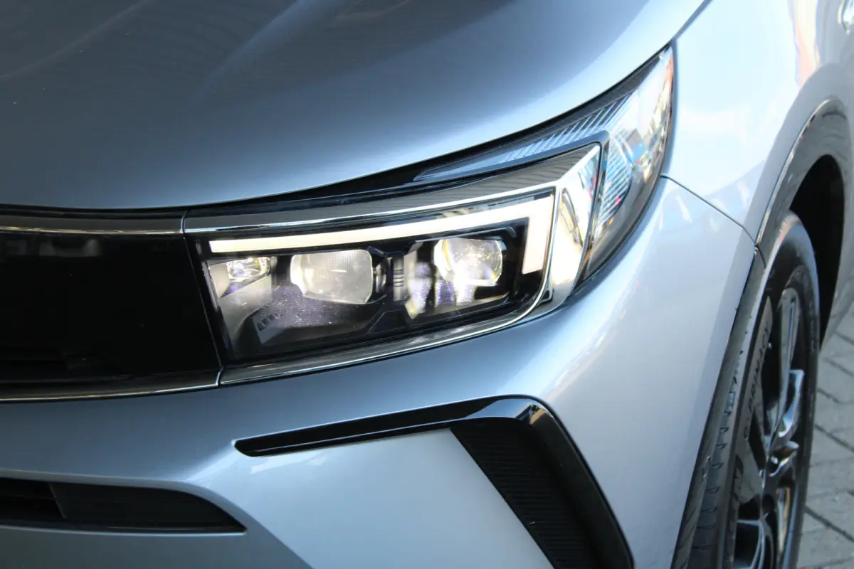 1.6 Turbo Plug-In Hybrid Business Elegance | Elektrische kofferklep | Matrix koplampen | Lane assist met correctie | ACC |