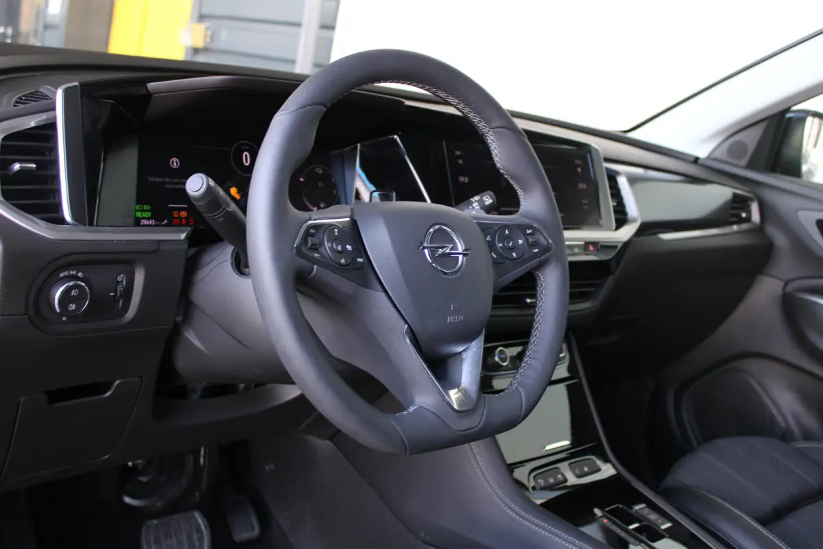 1.6 Turbo Plug-In Hybrid Business Elegance | Elektrische kofferklep | Matrix koplampen | Lane assist met correctie | ACC |