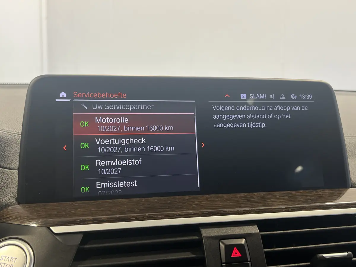 xDrive30e eDrive M-sport | Navigatie/Android/Apple Carplay | LM Velgen 20" | Elektrisch Glazen Panoramadak | Lederen Bekleding | Voorstoelen/Achterbank Verwarmd | Achteruitrijcamera | Adapti