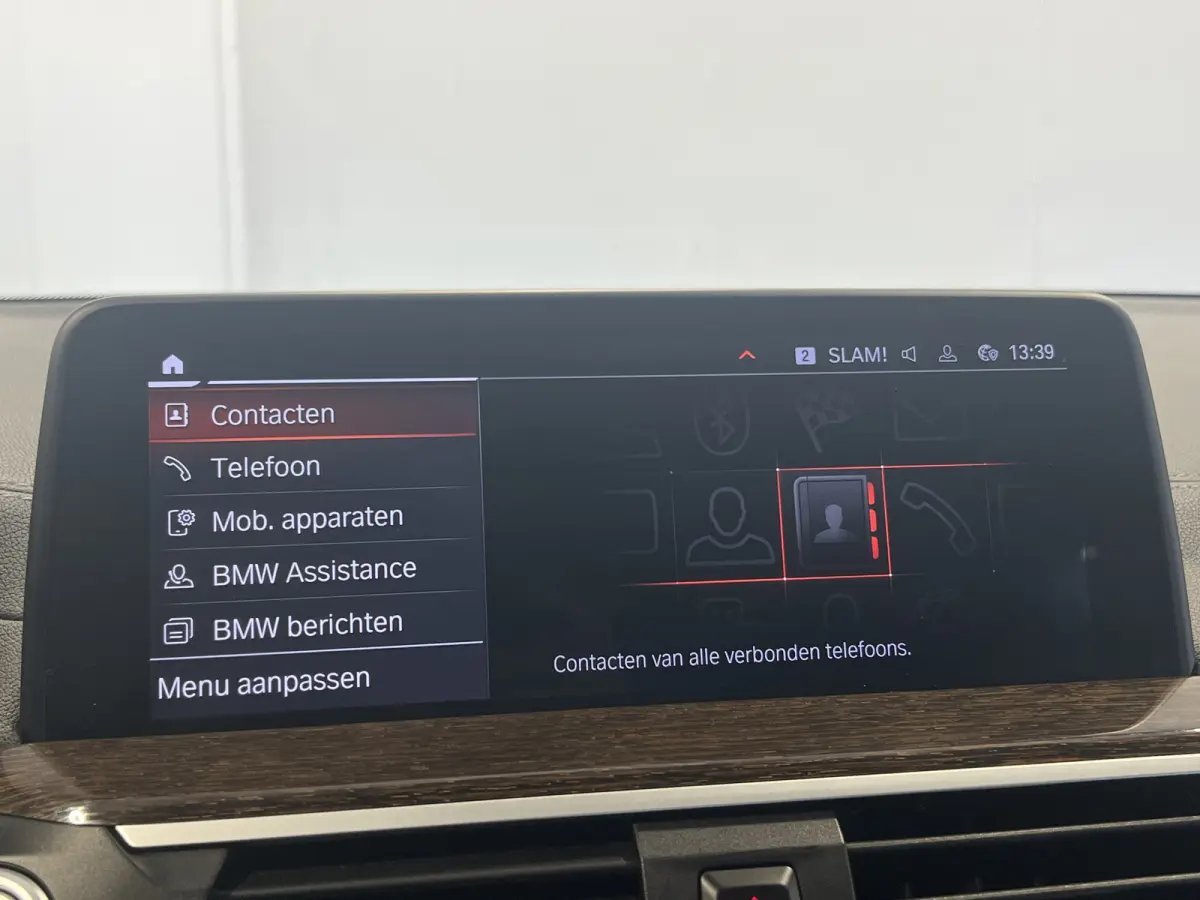 xDrive30e eDrive M-sport | Navigatie/Android/Apple Carplay | LM Velgen 20" | Elektrisch Glazen Panoramadak | Lederen Bekleding | Voorstoelen/Achterbank Verwarmd | Achteruitrijcamera | Adapti