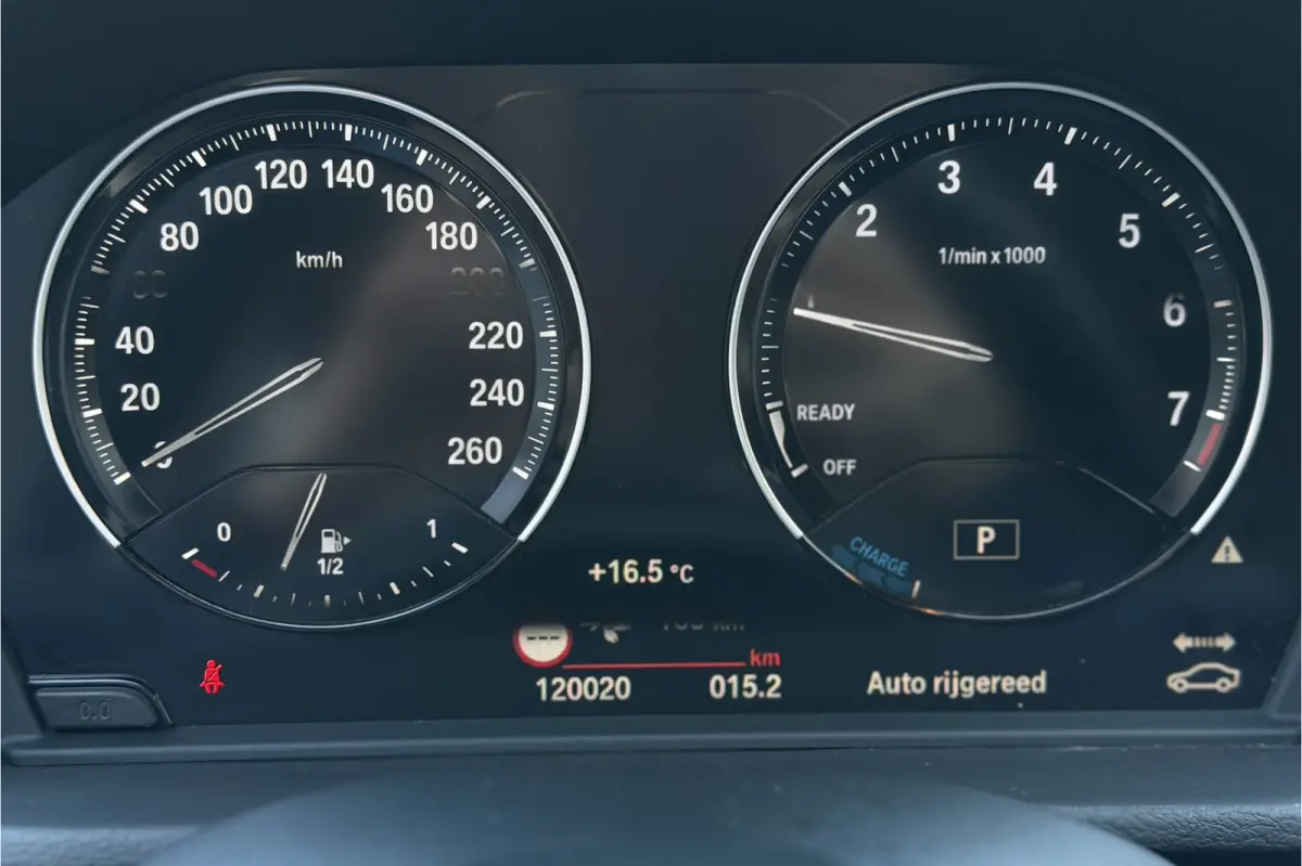 xDrive25e | Leder | Unieke kleur! | Elektrische Klep | PDC V & A | Carplay