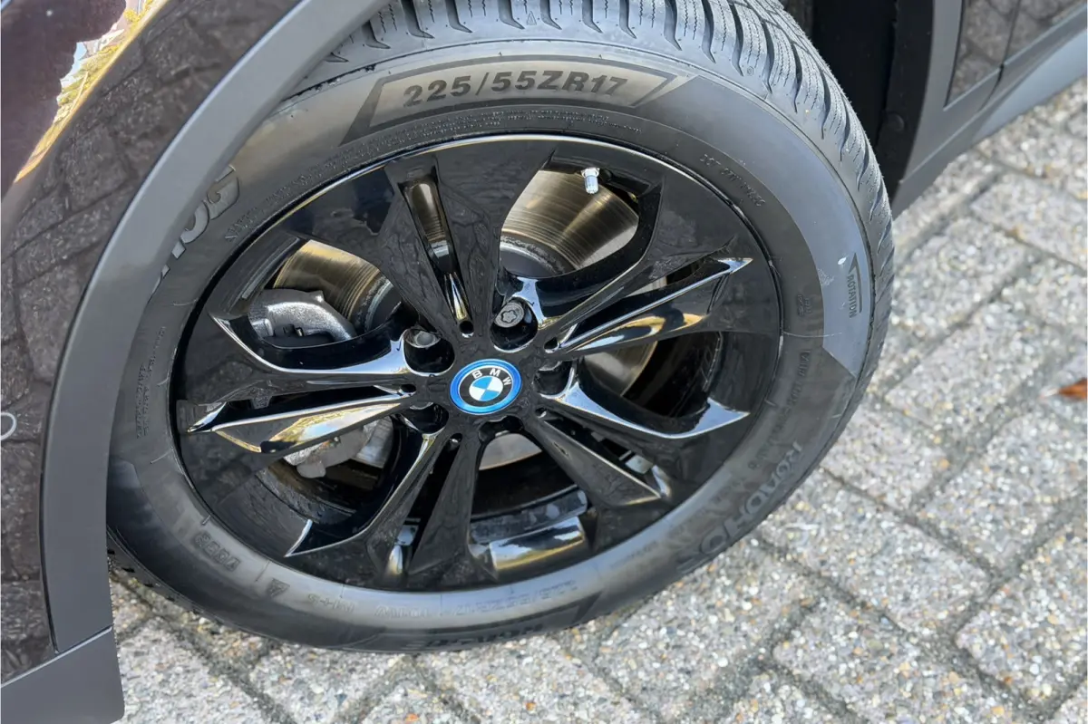 xDrive25e | Leder | Unieke kleur! | Elektrische Klep | PDC V & A | Carplay