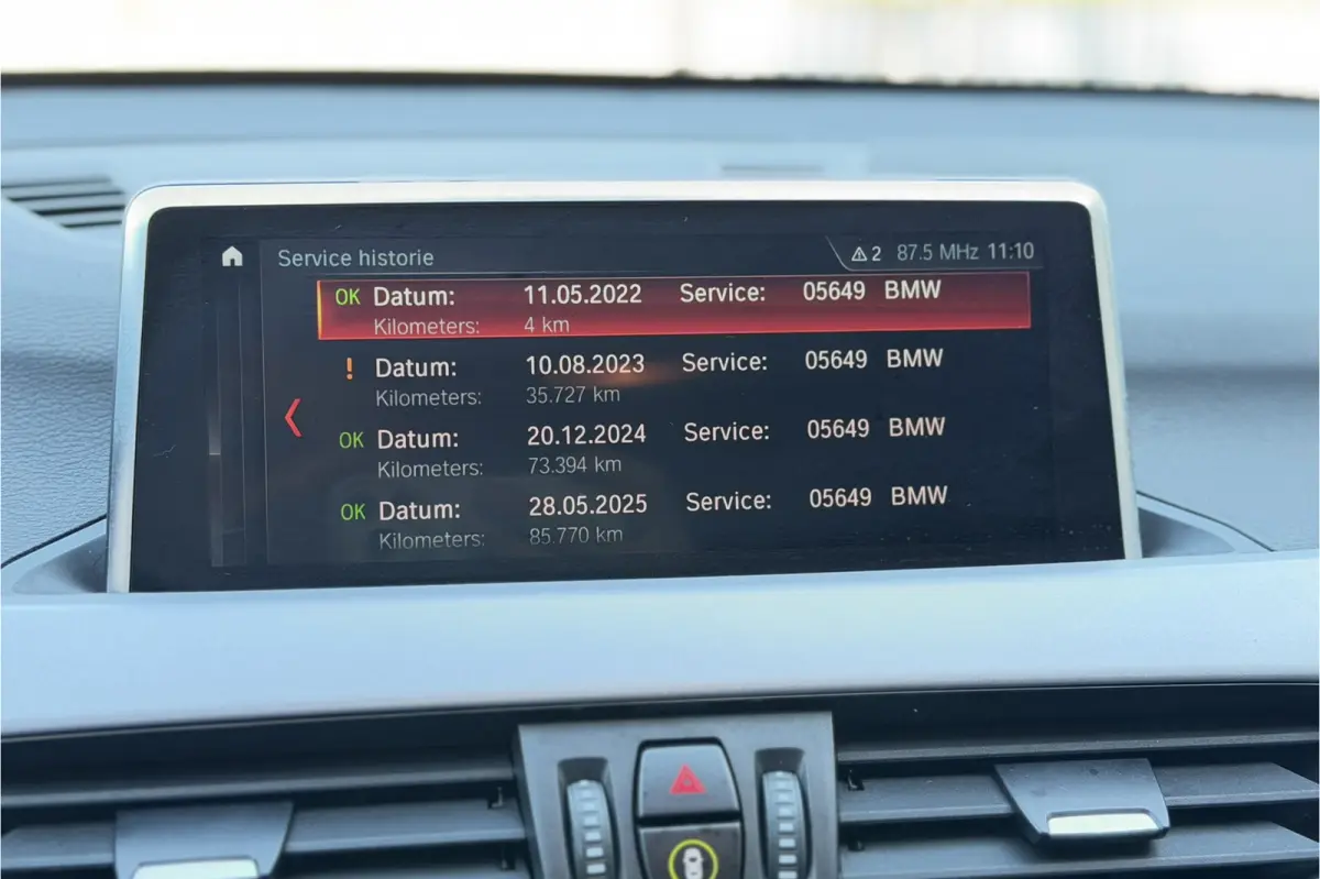 xDrive25e | Leder | Unieke kleur! | Elektrische Klep | PDC V & A | Carplay