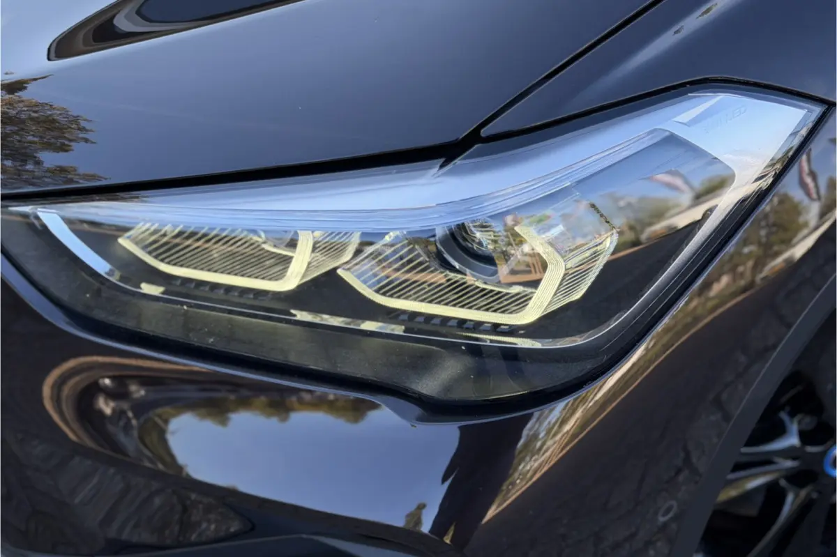 xDrive25e | Leder | Unieke kleur! | Elektrische Klep | PDC V & A | Carplay
