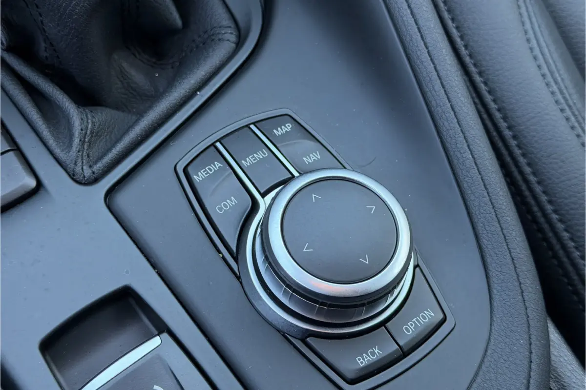 xDrive25e | Leder | Unieke kleur! | Elektrische Klep | PDC V & A | Carplay