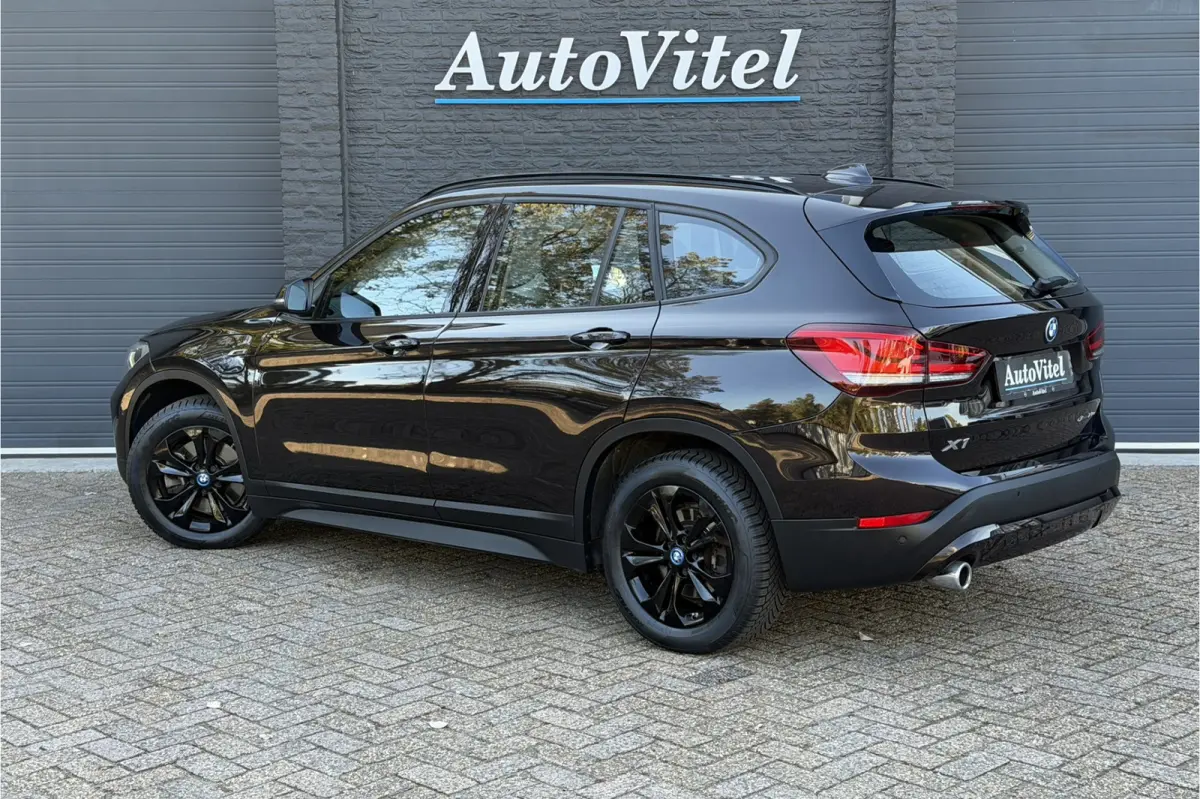 xDrive25e | Leder | Unieke kleur! | Elektrische Klep | PDC V & A | Carplay