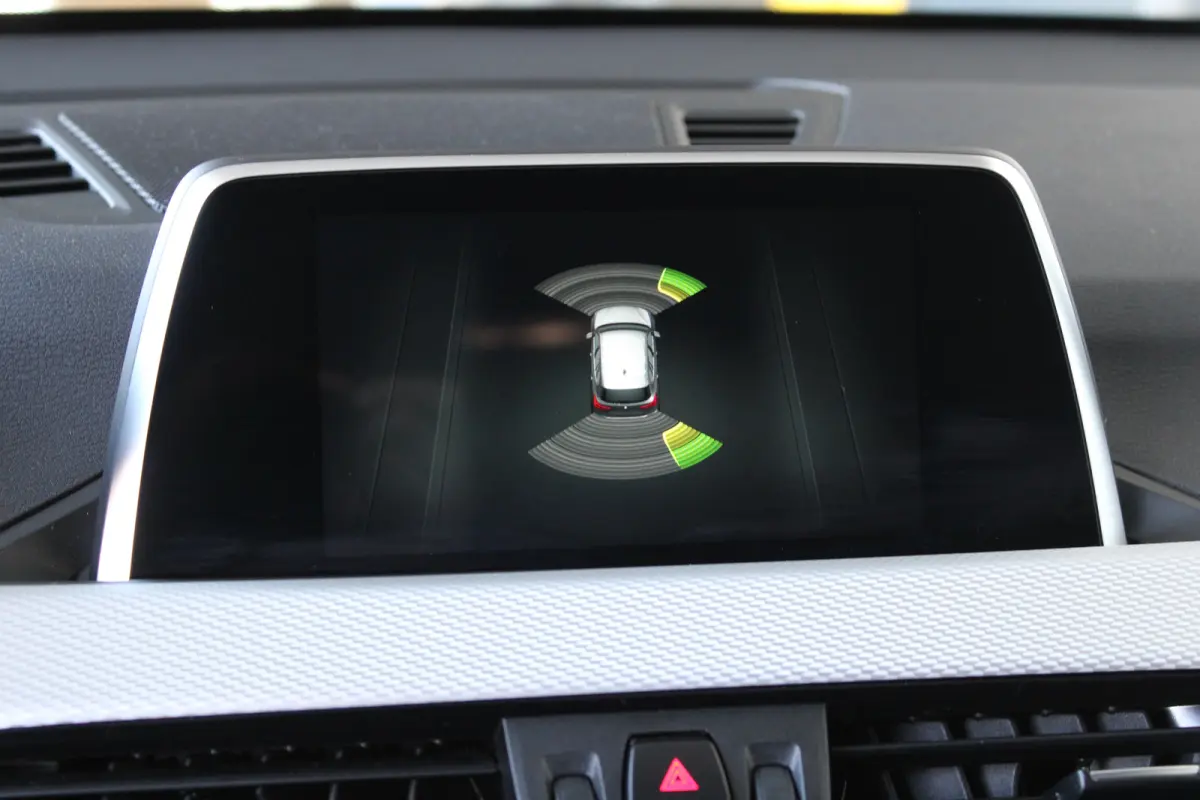 sDrive20i High Executive M-sport | M-Sport | Alcantara bekleding | Elektrische achterklep | Adaptieve cruise control |