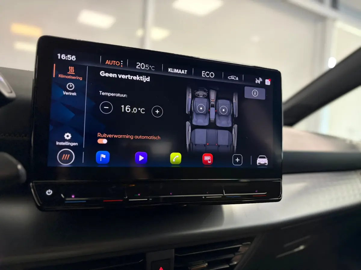 Essential 62 kWh | LED | CAR PLAY | 18" LM VELGEN | SOH 92% |
