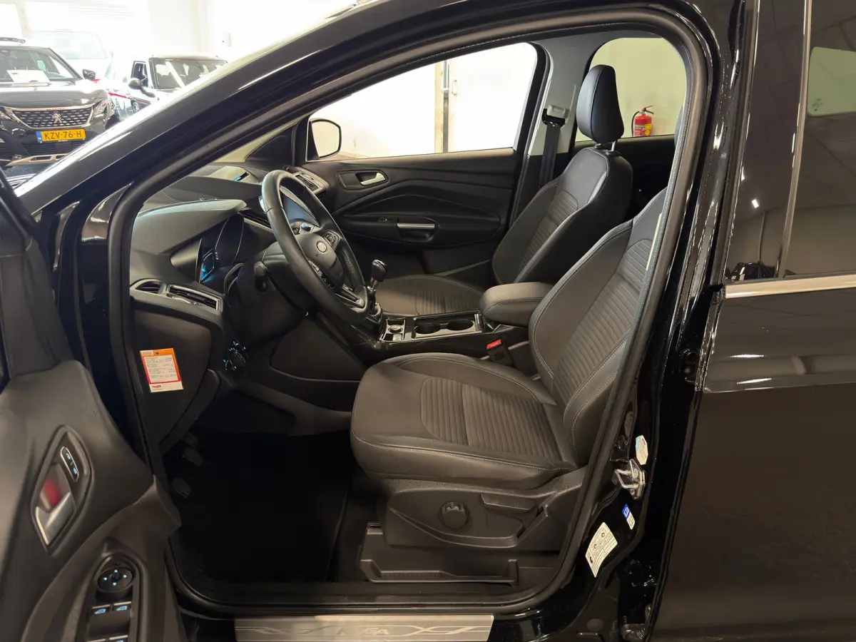 1.5 EcoBoost Titanium NAVI, CRUISE