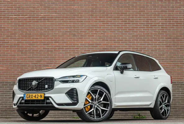 T8 AWD Polestar Engineered, Bowers & Wilkins, 360 Camera, Trekhaak, Head-up, Achterbankverwarming.