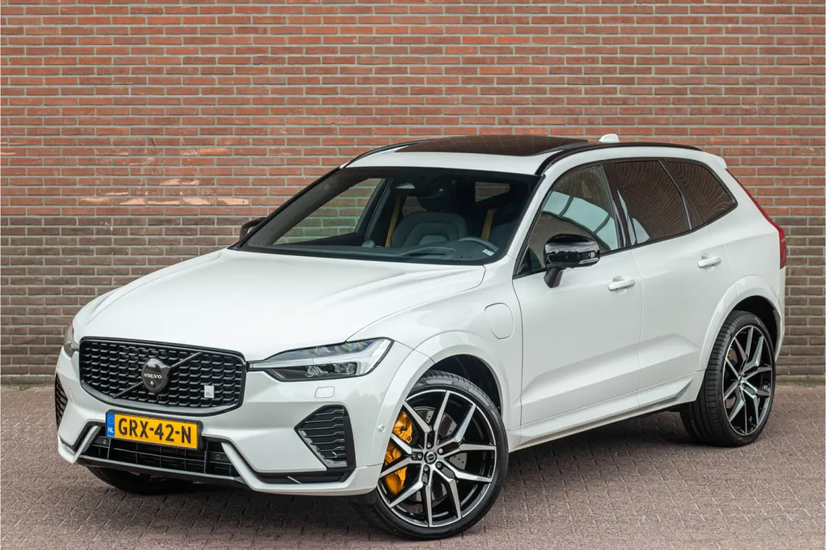 T8 AWD Polestar Engineered, Bowers & Wilkins, 360 Camera, Trekhaak, Head-up, Achterbankverwarming.