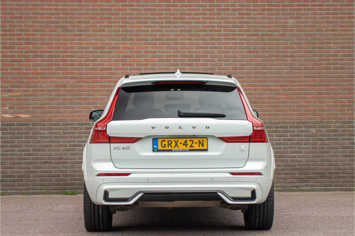 T8 AWD Polestar Engineered, Bowers & Wilkins, 360 Camera, Trekhaak, Head-up, Achterbankverwarming.