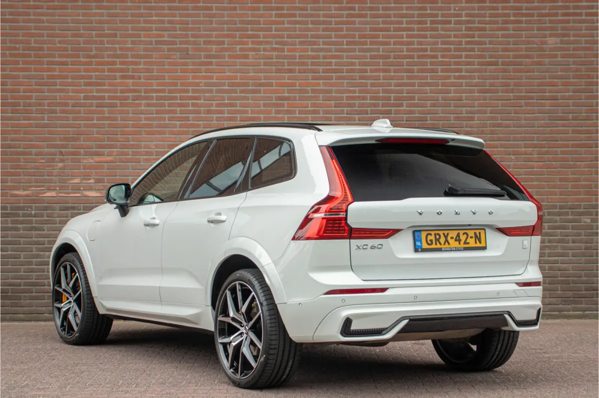 T8 AWD Polestar Engineered, Bowers & Wilkins, 360 Camera, Trekhaak, Head-up, Achterbankverwarming.