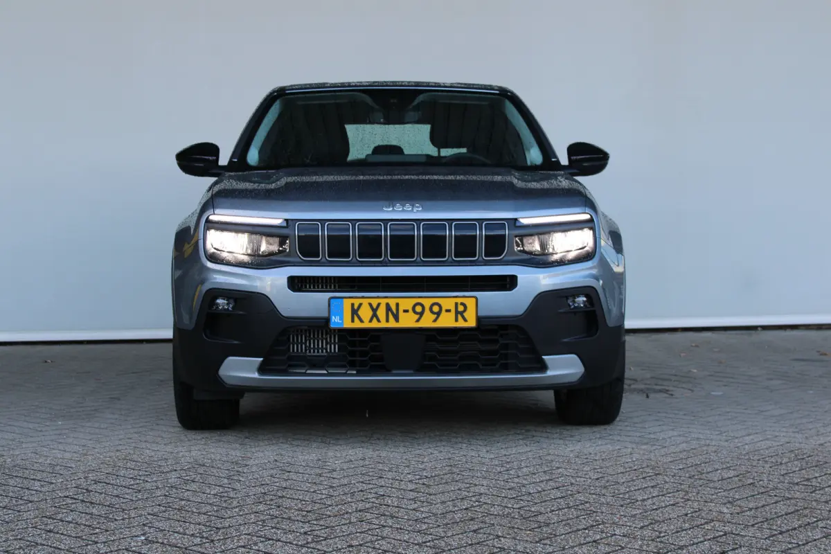 1.2 e-Hybrid Altitude | Adaptieve cruise control | Climate control | Apple carplay & Android auto |