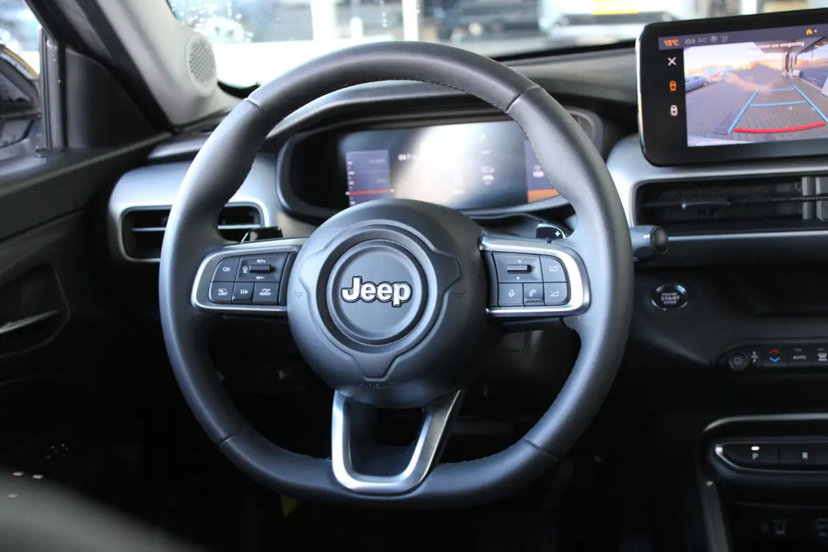 1.2 e-Hybrid Altitude | Adaptieve cruise control | Climate control | Apple carplay & Android auto |