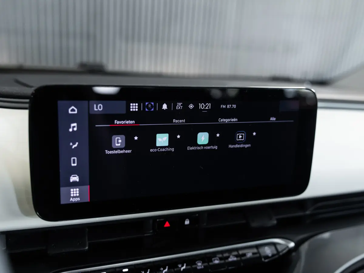La Prima 42 kWh l SoH 93% l AUT. l 360° CAM. l Stoel verw.l CARPLAY l Keyless l BTW auto l 1ste. eig. l ALS NIEUW