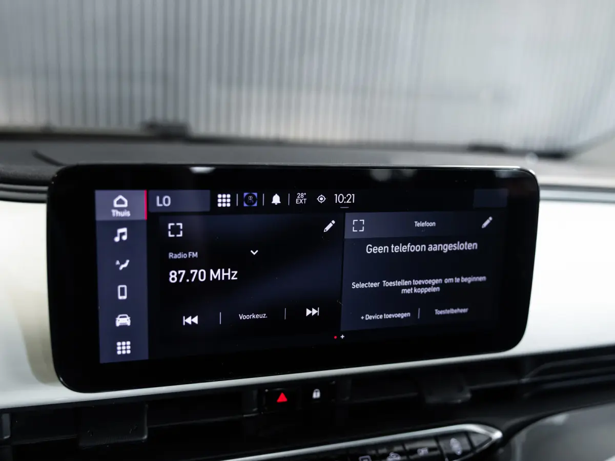 La Prima 42 kWh l SoH 93% l AUT. l 360° CAM. l Stoel verw.l CARPLAY l Keyless l BTW auto l 1ste. eig. l ALS NIEUW