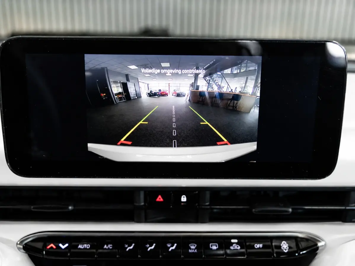La Prima 42 kWh l SoH 93% l AUT. l 360° CAM. l Stoel verw.l CARPLAY l Keyless l BTW auto l 1ste. eig. l ALS NIEUW
