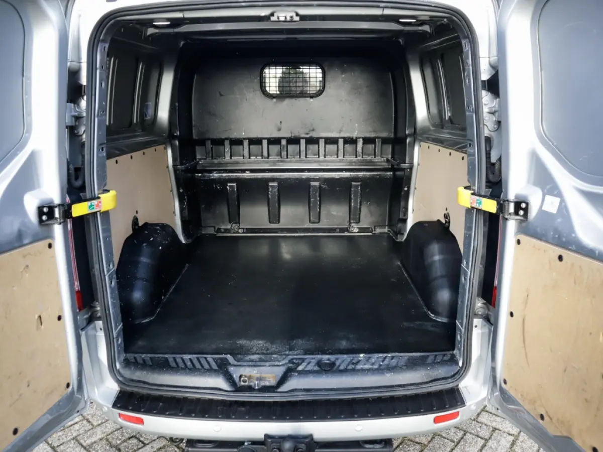 300 2.0 TDCI L2H1 Limited DC 2e-Eig. & Keurig-Onderh. BOVAG-Garantie. NL-Auto.