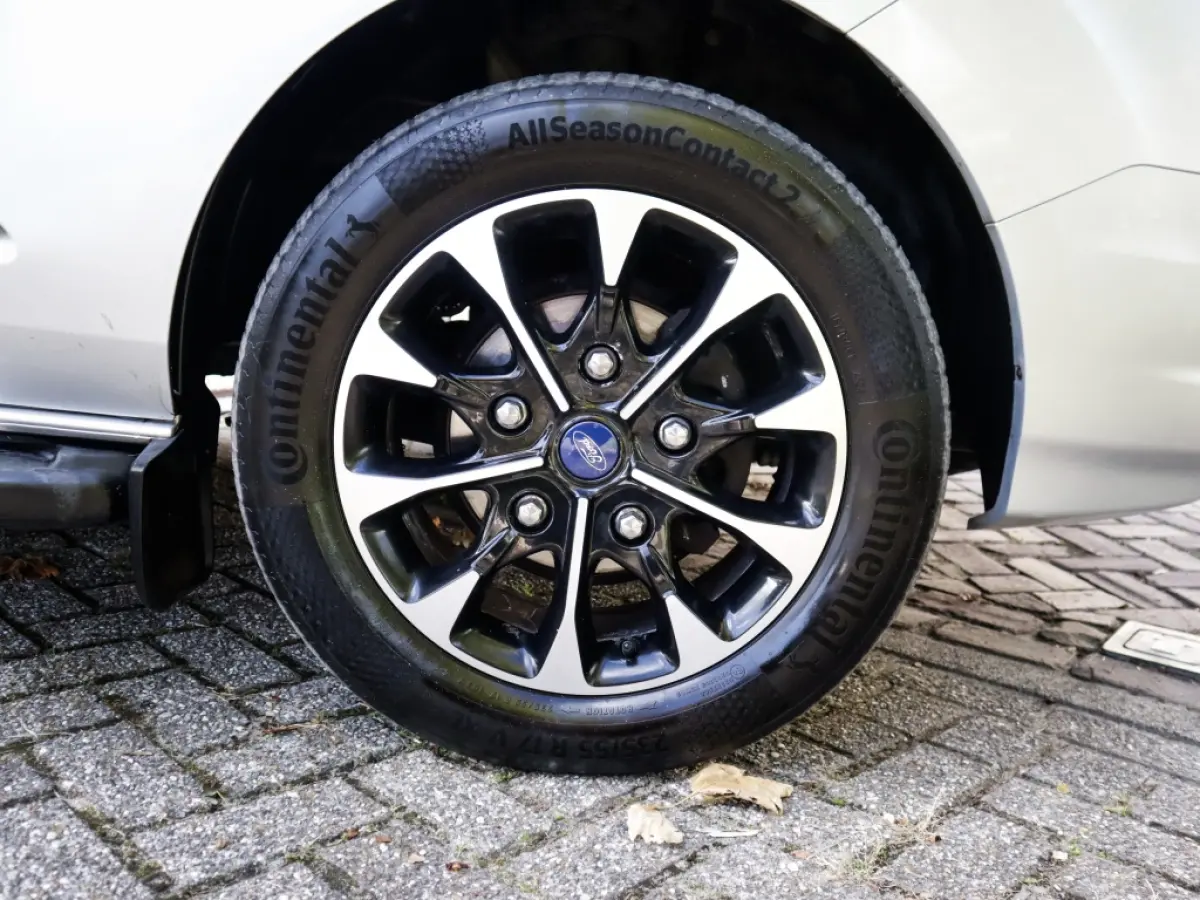300 2.0 TDCI L2H1 Limited DC 2e-Eig. & Keurig-Onderh. BOVAG-Garantie. NL-Auto.