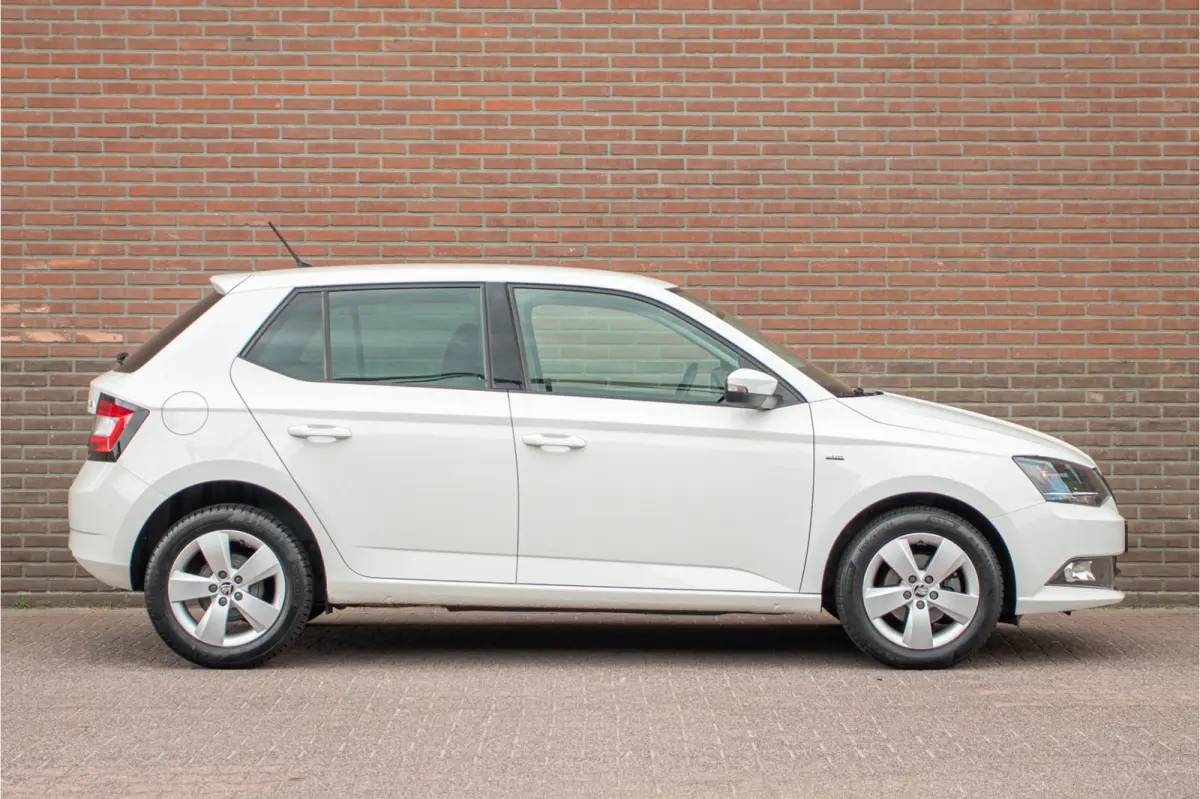 1.0 TSI Clever, Origineel NL, Navigatie, PDC, Airco, Cruise control.