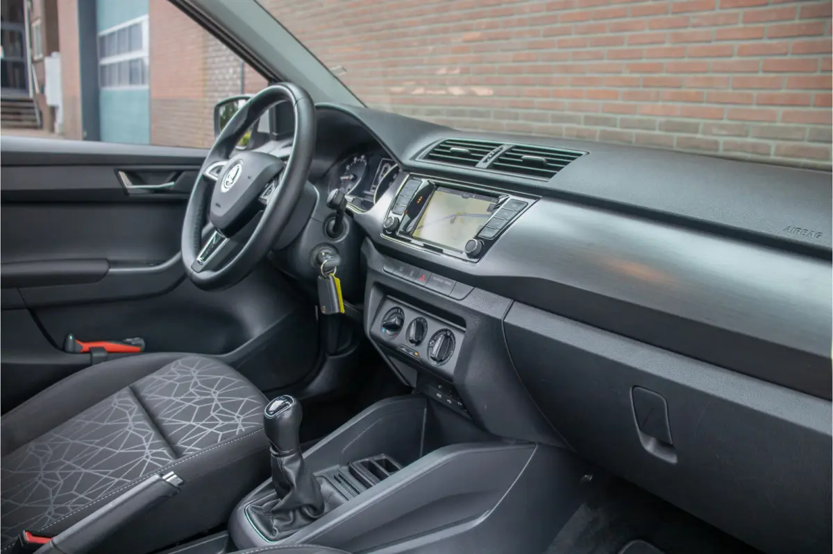 1.0 TSI Clever, Origineel NL, Navigatie, PDC, Airco, Cruise control.