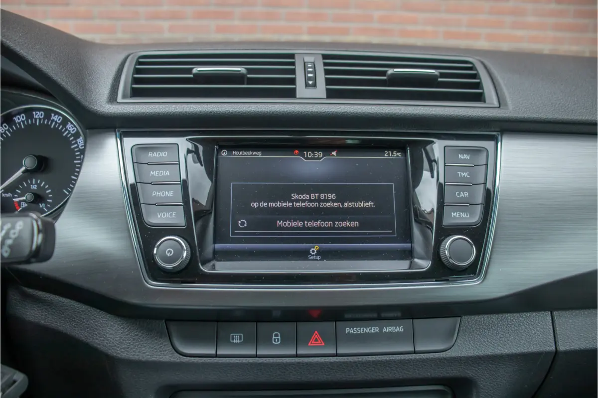 1.0 TSI Clever, Origineel NL, Navigatie, PDC, Airco, Cruise control.