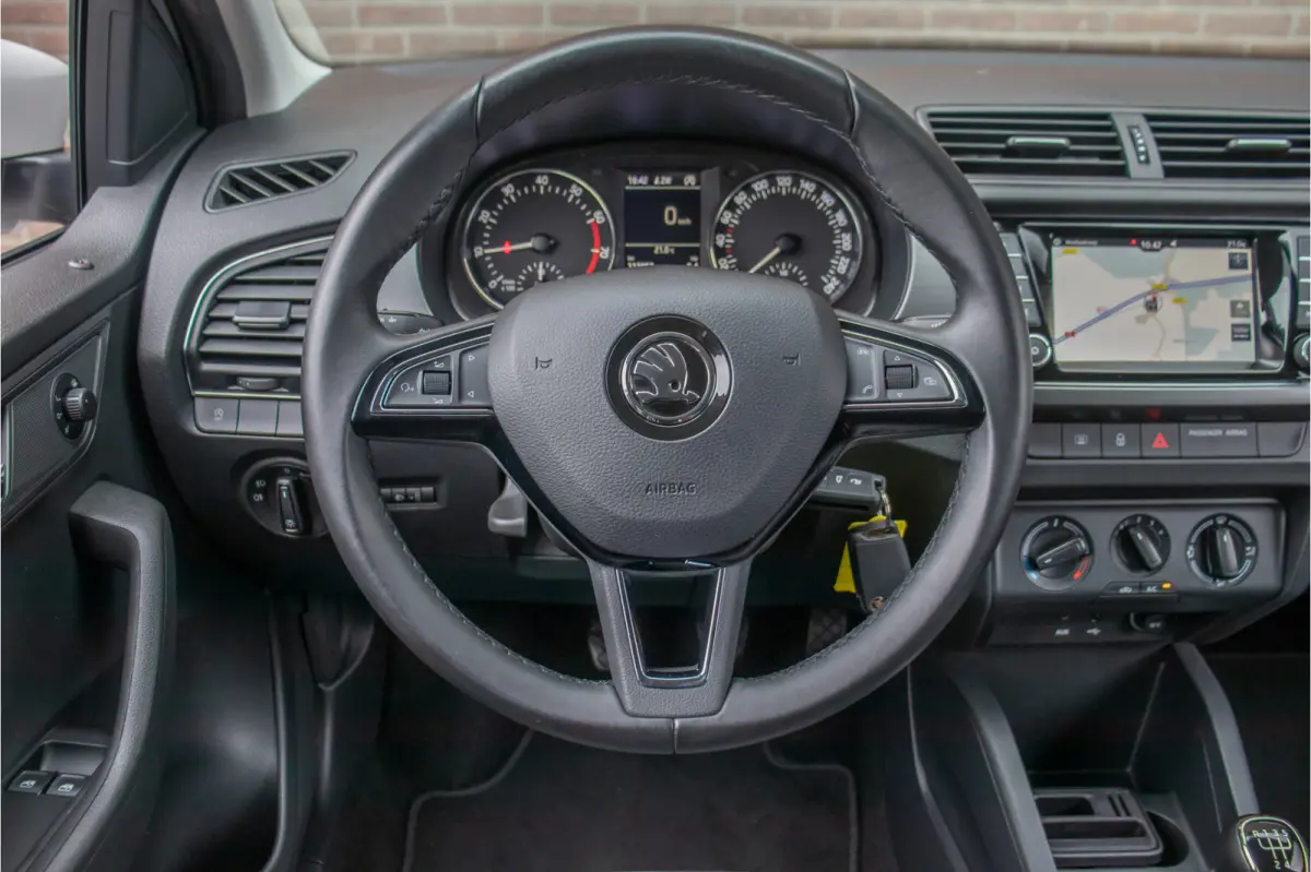 1.0 TSI Clever, Origineel NL, Navigatie, PDC, Airco, Cruise control.