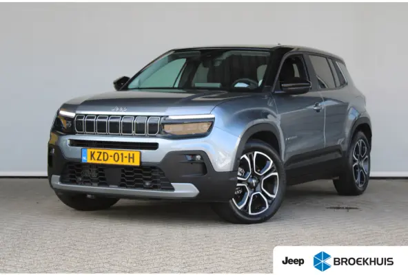 1.2 e-Hybrid Summit | Adaptieve cruise control | 18` lichtmetalen velgen | Climate control |
