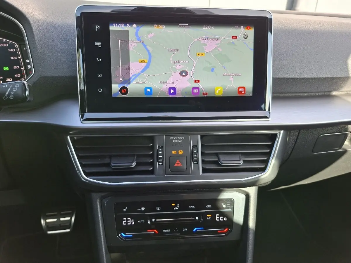 * FR * 1.4 TSI e-Hybrid PHEV 245pk * Elek. Trekhaak * Navigatiesysteem * Stoelverwarming *