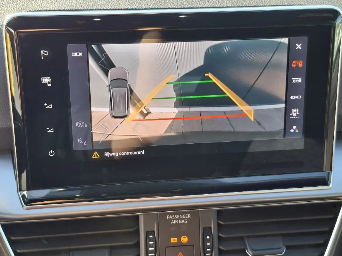 * FR * 1.4 TSI e-Hybrid PHEV 245pk * Elek. Trekhaak * Navigatiesysteem * Stoelverwarming *