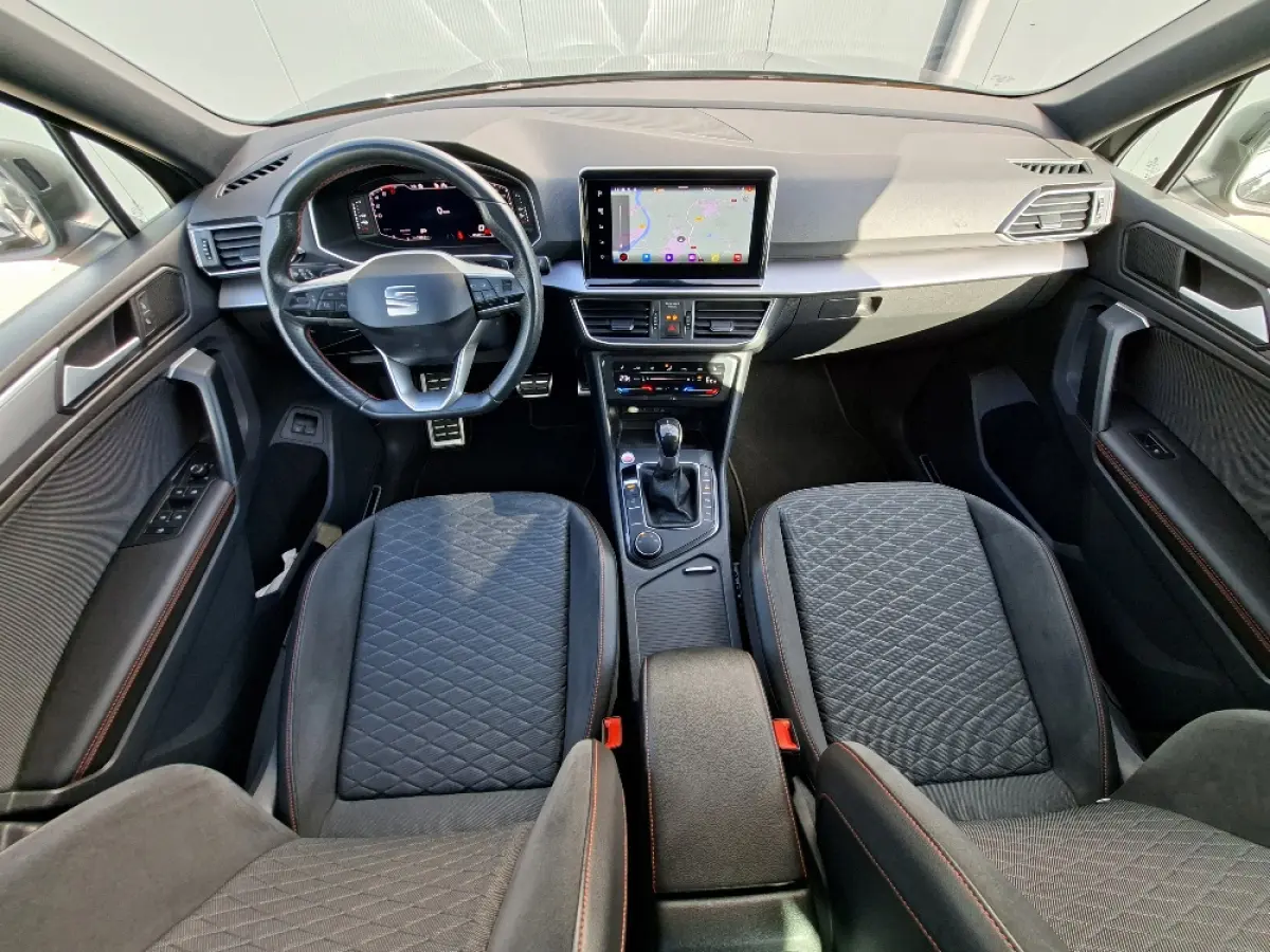 * FR * 1.4 TSI e-Hybrid PHEV 245pk * Elek. Trekhaak * Navigatiesysteem * Stoelverwarming *
