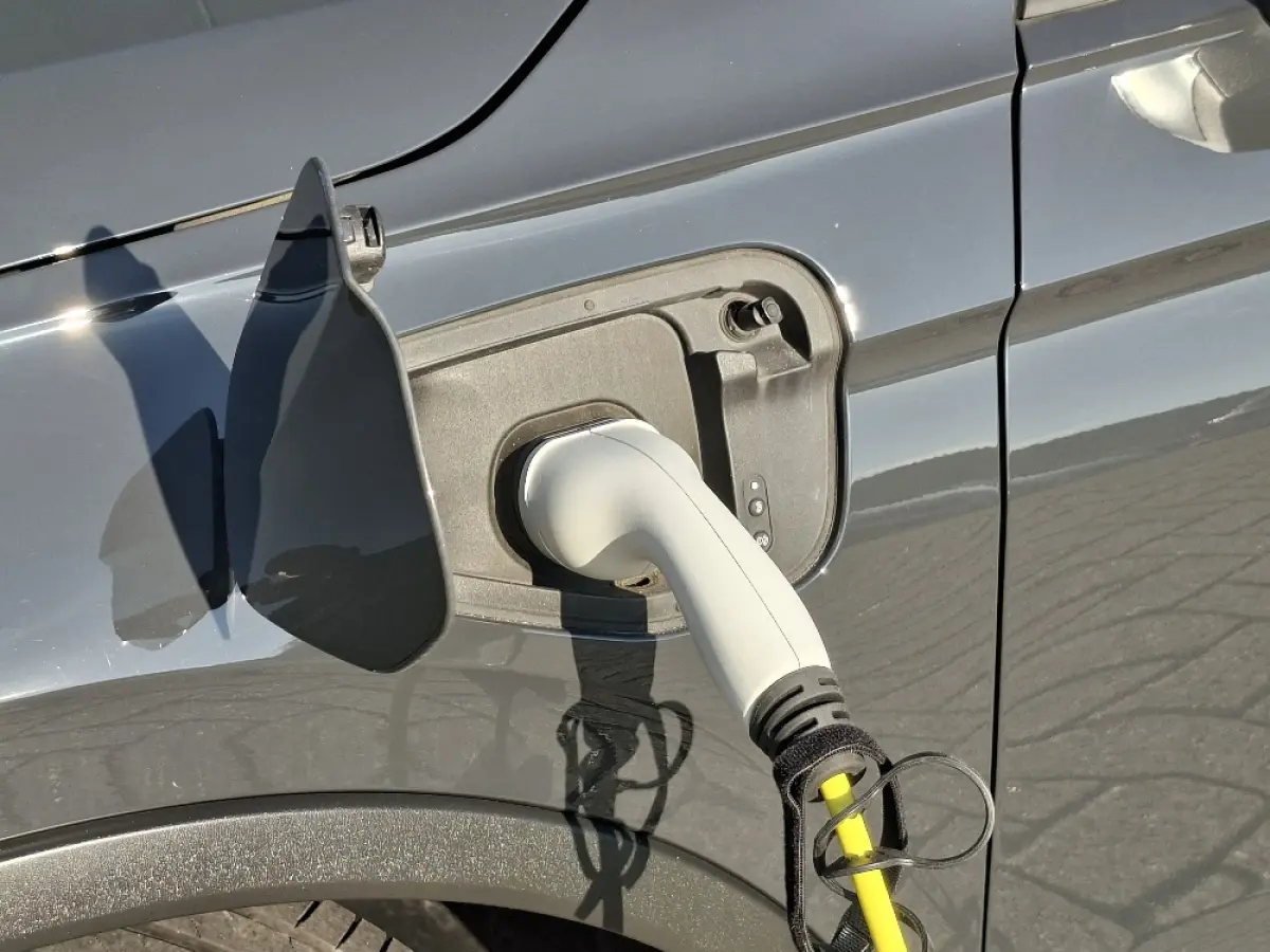 * FR * 1.4 TSI e-Hybrid PHEV 245pk * Elek. Trekhaak * Navigatiesysteem * Stoelverwarming *