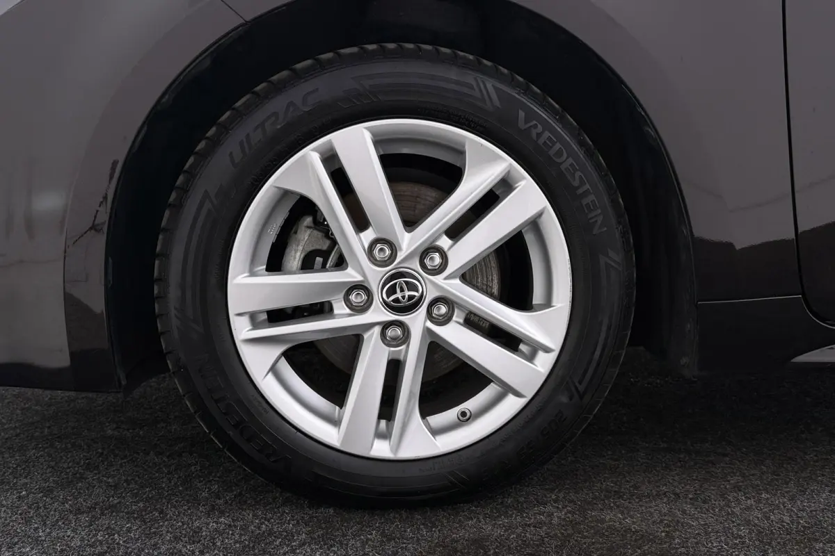 1.8 Hybrid Active | Org NL | Trekhaak | CarPlay | Camera | 92.000 KM! | Dealer Ond. |