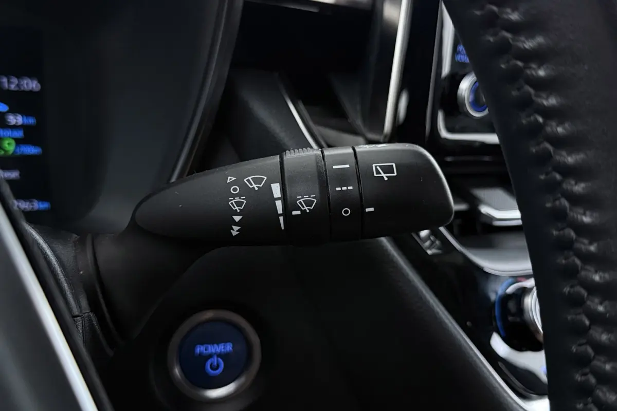 1.8 Hybrid Active | Org NL | Trekhaak | CarPlay | Camera | 92.000 KM! | Dealer Ond. |