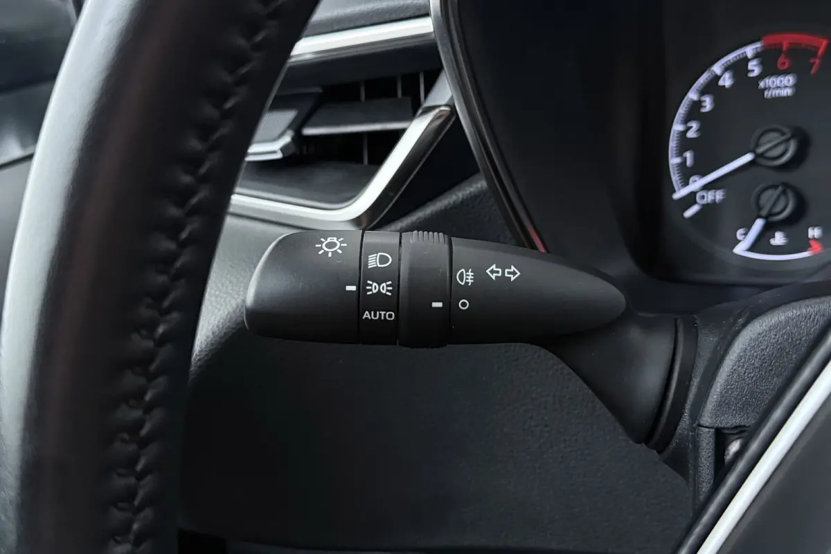1.8 Hybrid Active | Org NL | Trekhaak | CarPlay | Camera | 92.000 KM! | Dealer Ond. |