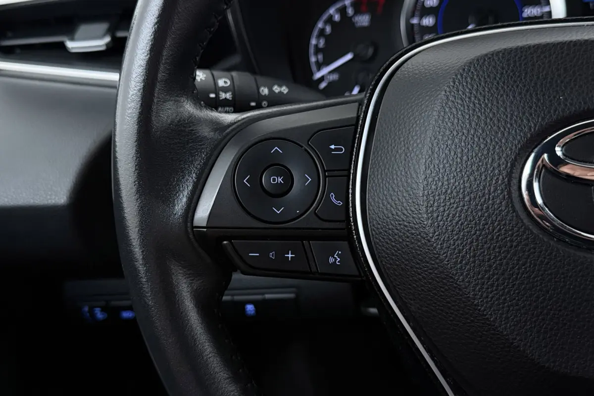 1.8 Hybrid Active | Org NL | Trekhaak | CarPlay | Camera | 92.000 KM! | Dealer Ond. |