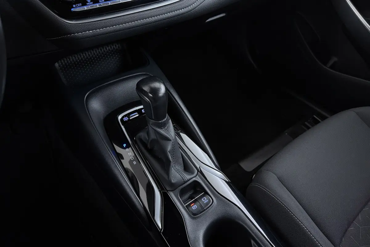 1.8 Hybrid Active | Org NL | Trekhaak | CarPlay | Camera | 92.000 KM! | Dealer Ond. |