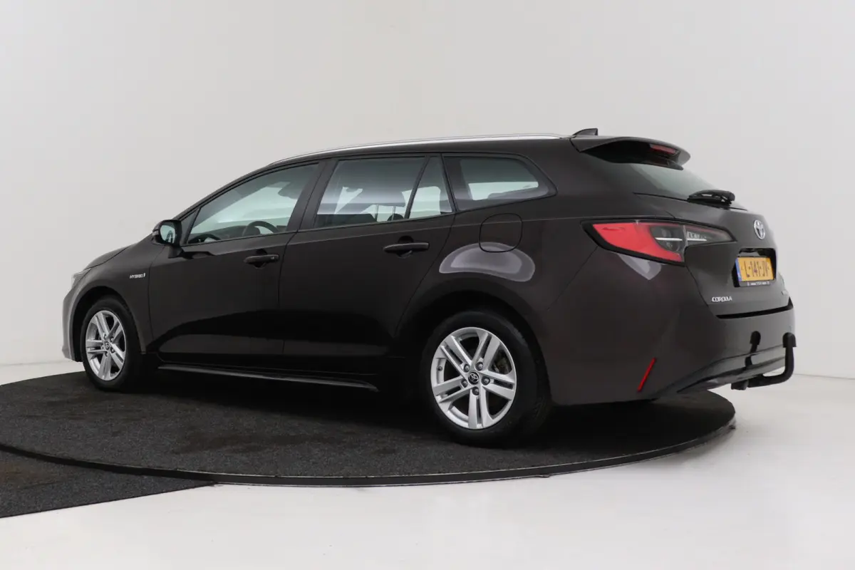 1.8 Hybrid Active | Org NL | Trekhaak | CarPlay | Camera | 92.000 KM! | Dealer Ond. |