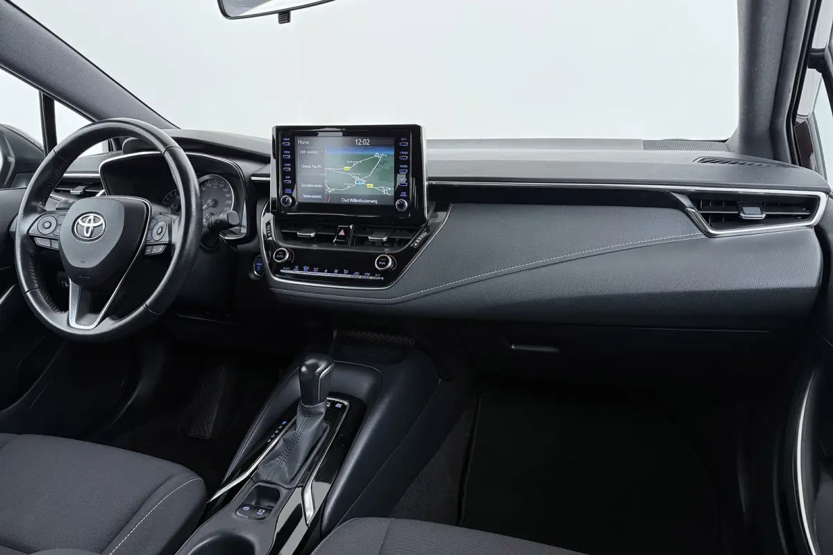 1.8 Hybrid Active | Org NL | Trekhaak | CarPlay | Camera | 92.000 KM! | Dealer Ond. |