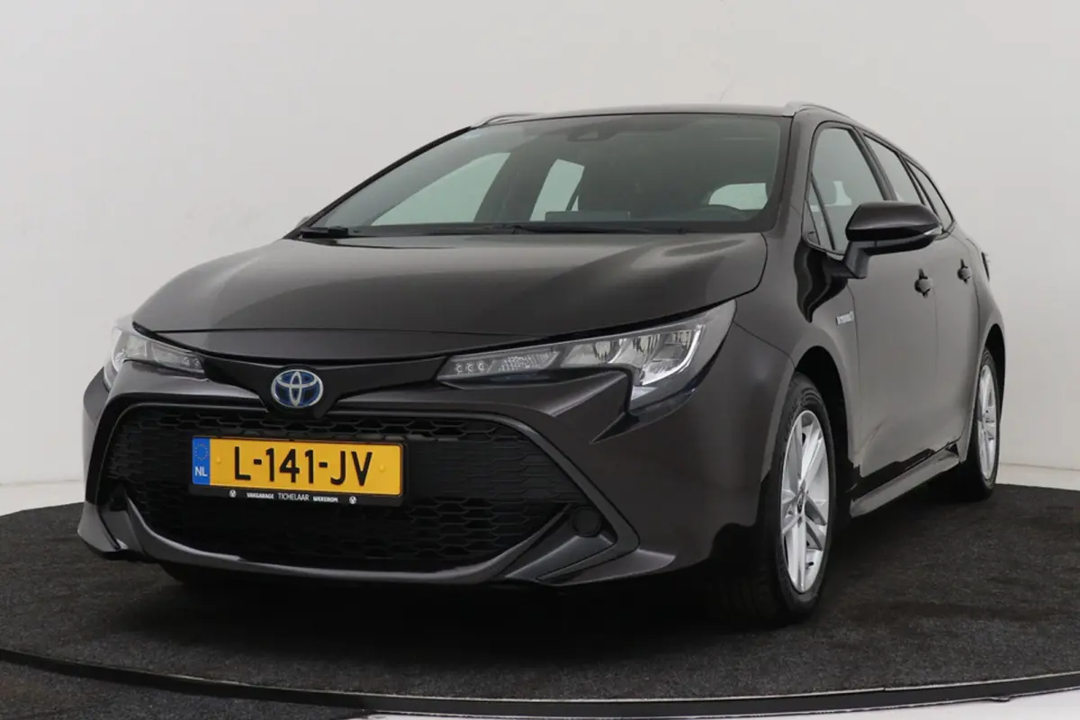 1.8 Hybrid Active | Org NL | Trekhaak | CarPlay | Camera | 92.000 KM! | Dealer Ond. |